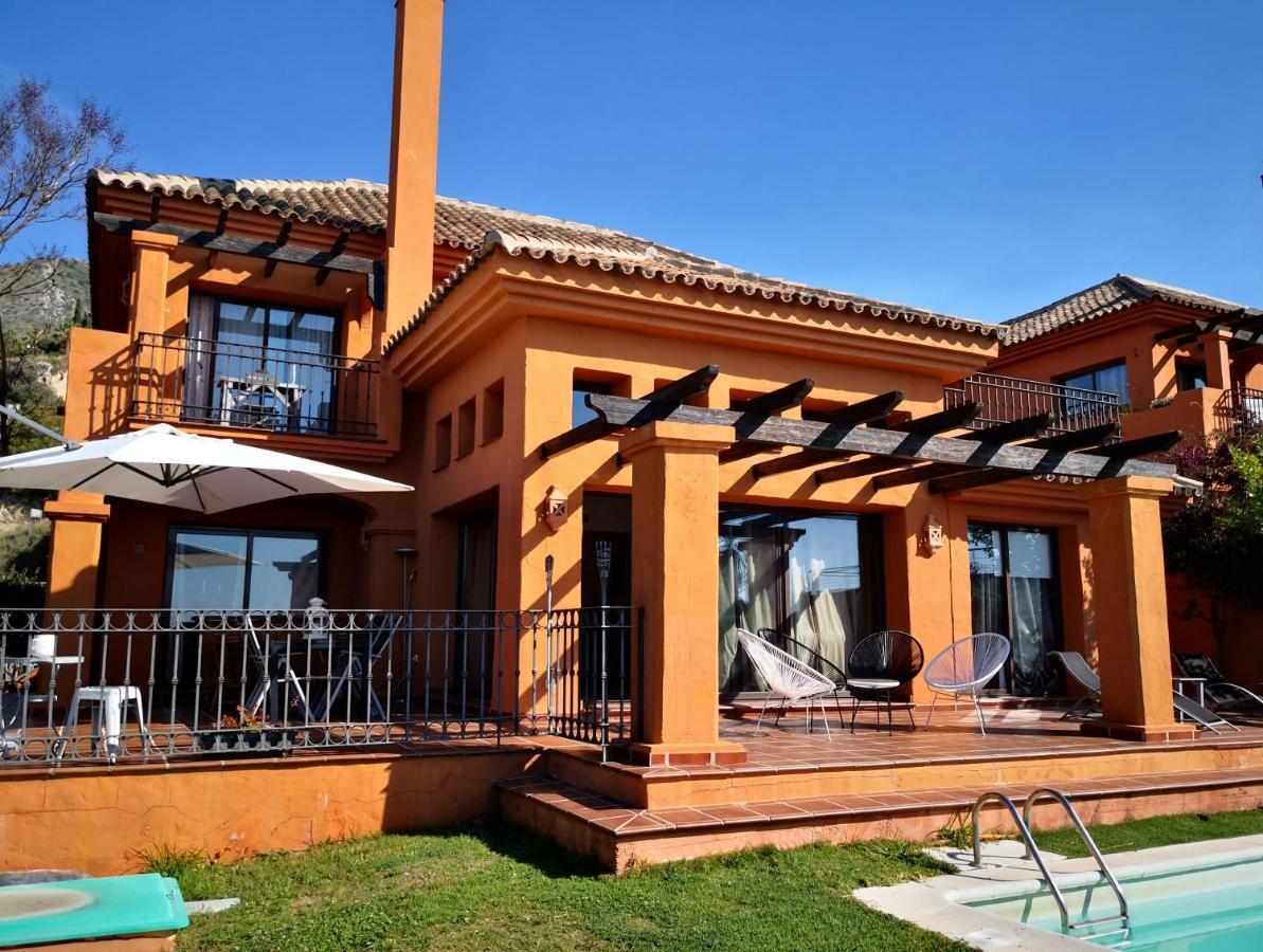 Hacienda El Retamar Villa เบนัลมาเดนา ภายนอก รูปภาพ
